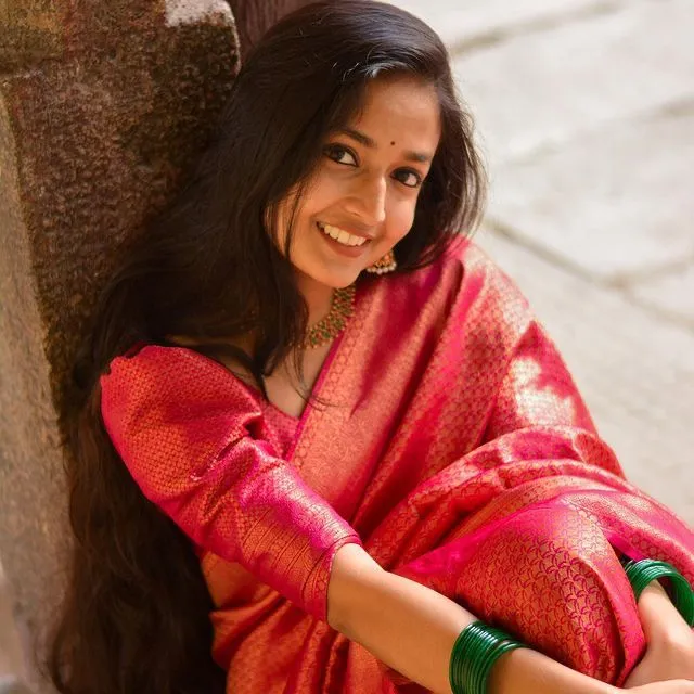 Amazing Dark Pink Soft Silk Saree with Innovative Blouse Piece