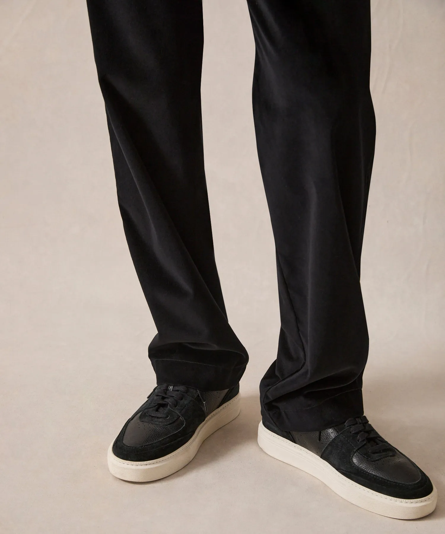 Italian Relaxed Velvet Trouser in Black