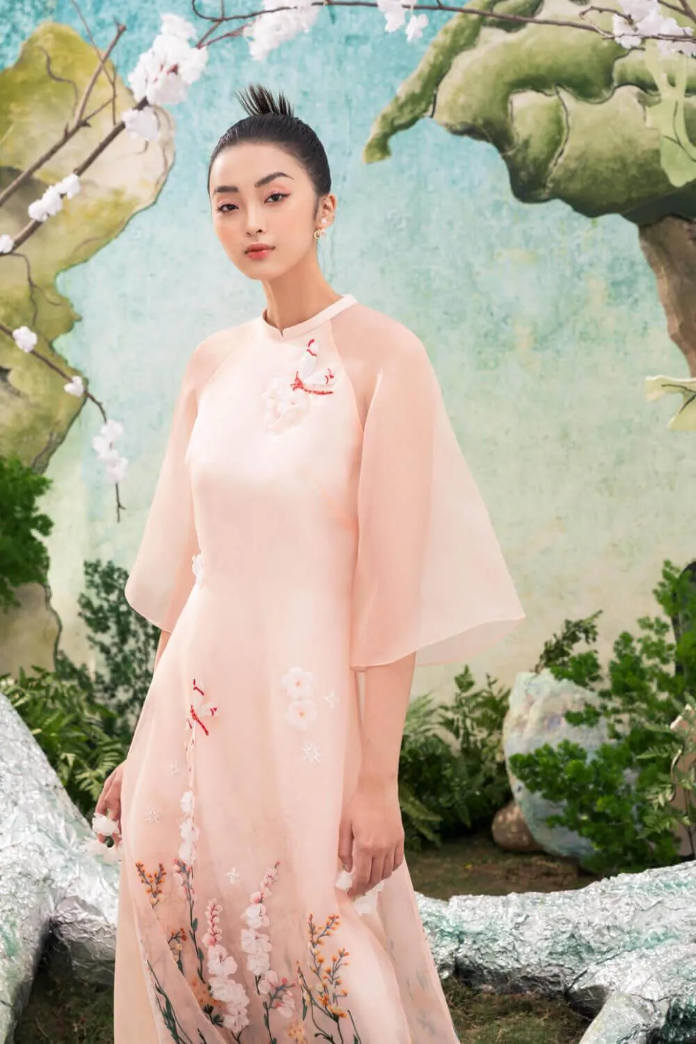 Kathryn Wide Sleeves Ao Dai