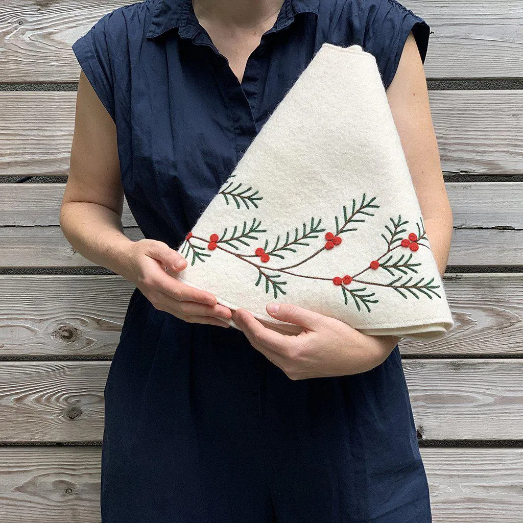 Small 34" White Winter Pine Tree Skirt