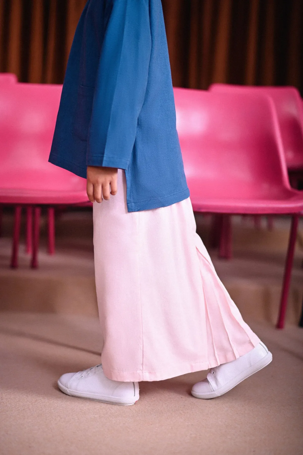 The Dulu Kita Fan Pleats Skirt - Pink