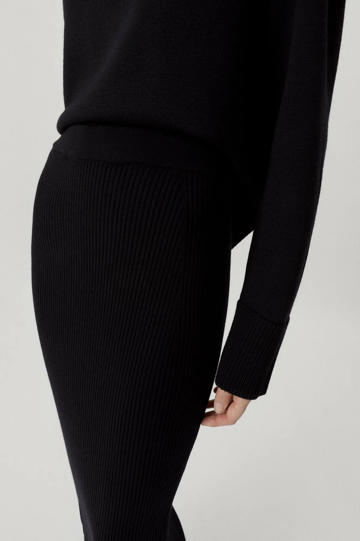 The Merino Wool Ribbed Skirt