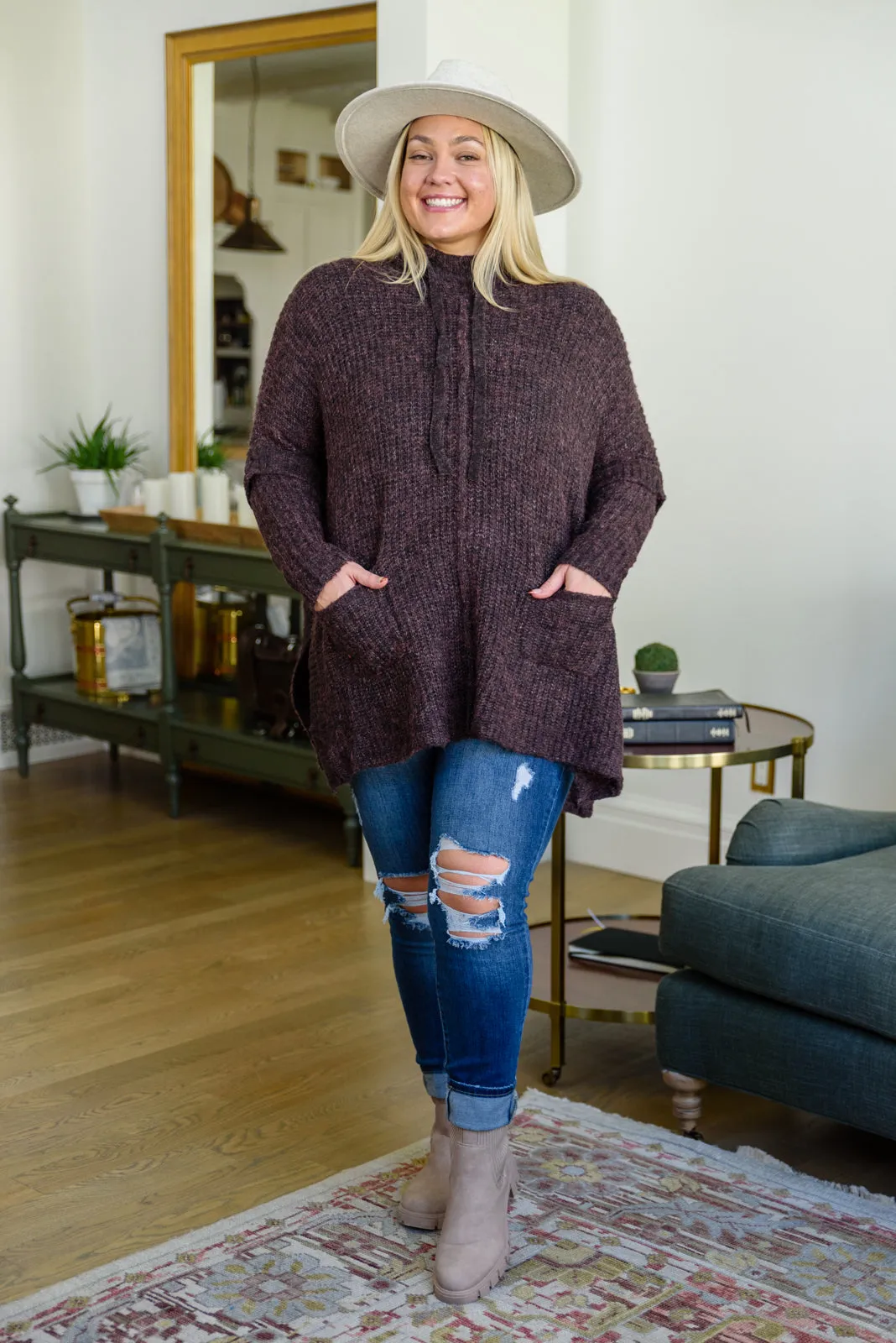 Views of Aspen Hooded Pull Over Sweater