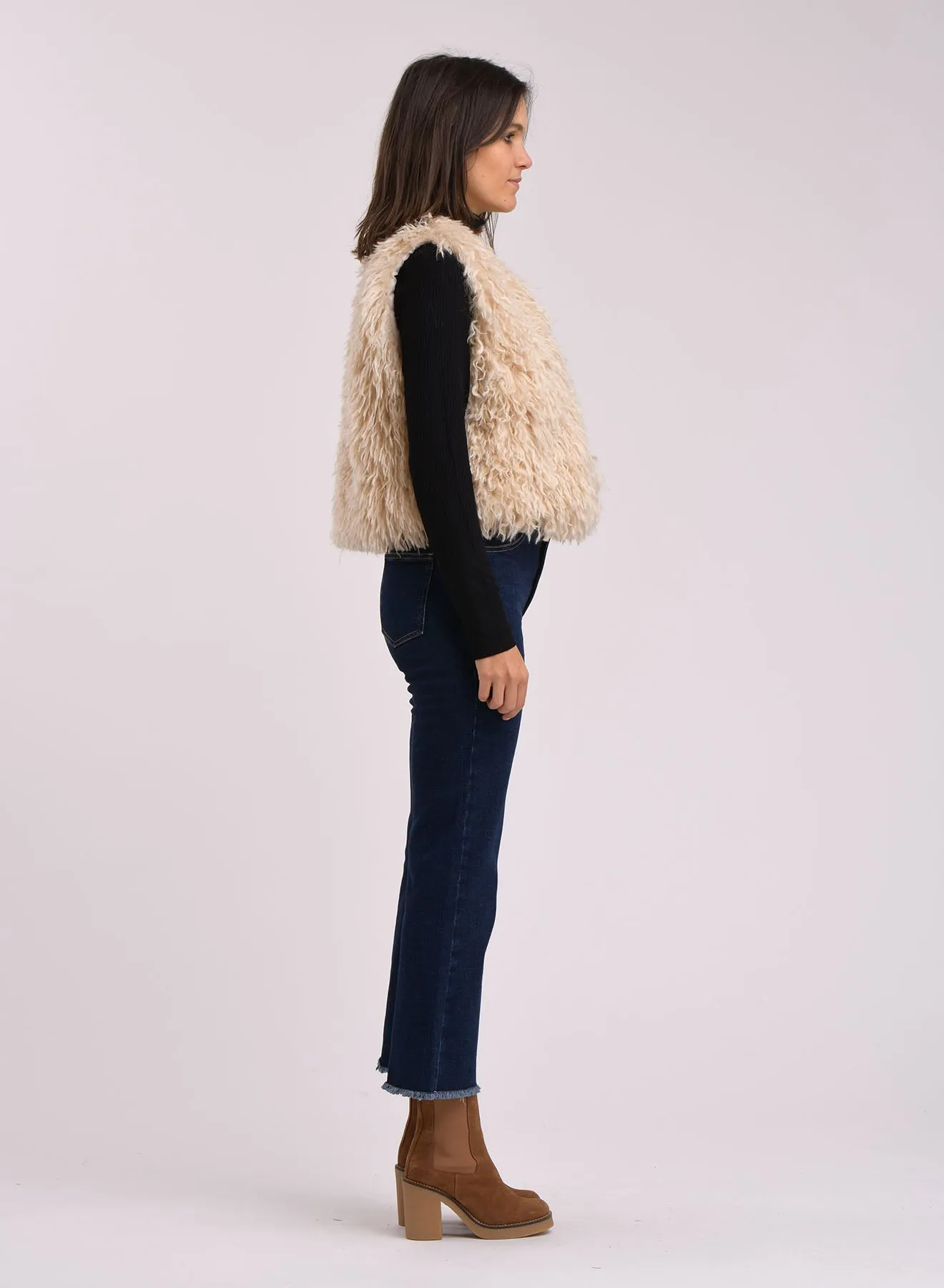 Zoani Faux Shearling Sleeveless Jacket